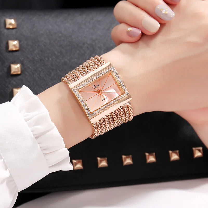 Hot Sale Fashion Wrist Watches For Women Square Bracelet Golden Women's Watches Diamond Women Quartz Watches Ladies Steel