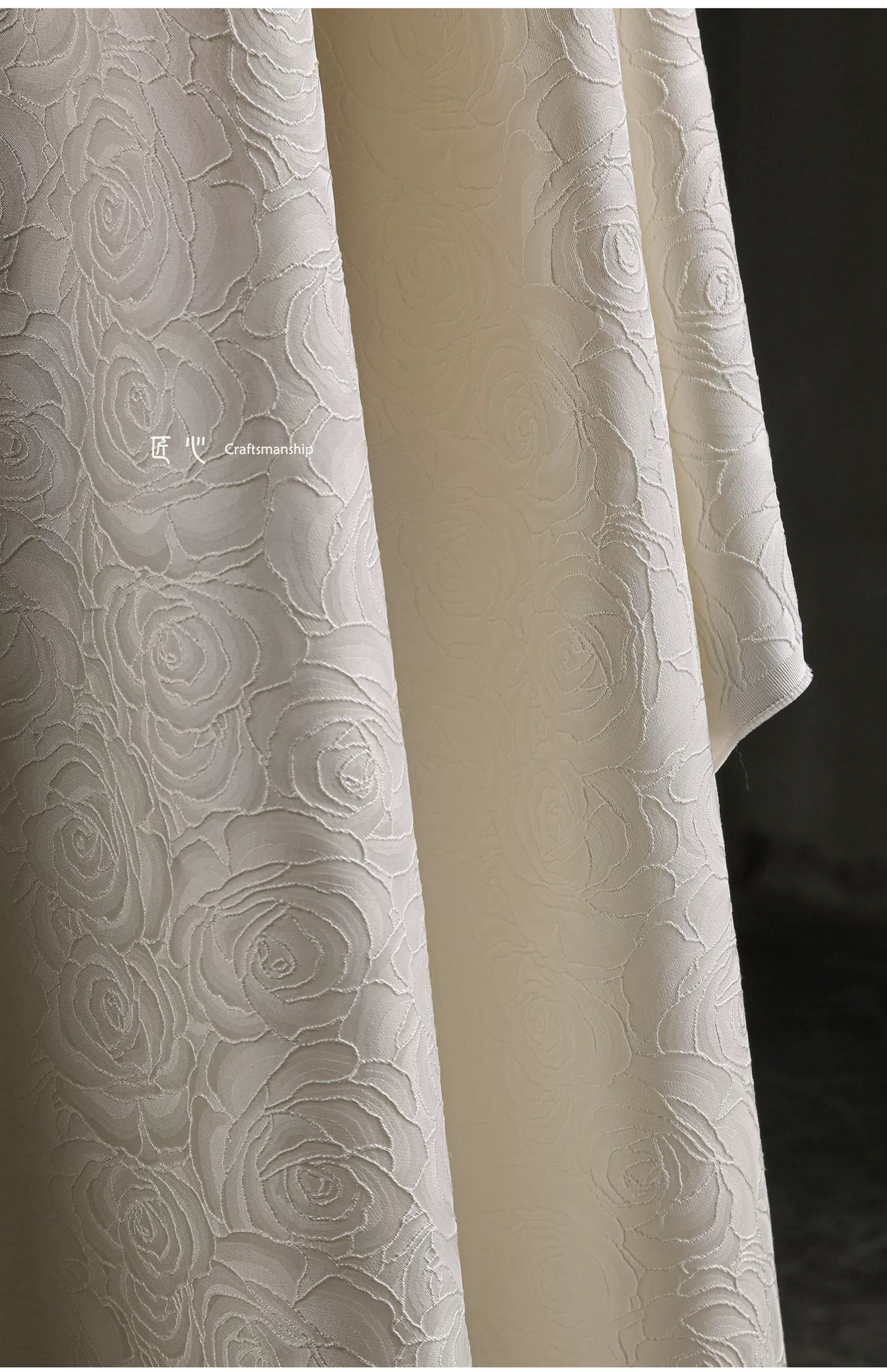 Jacquard Fabric White Large Rose Texture Windbreaker Dress Designer Cloth Diy Apaprel Sewing Meters Rayon Polyester Material