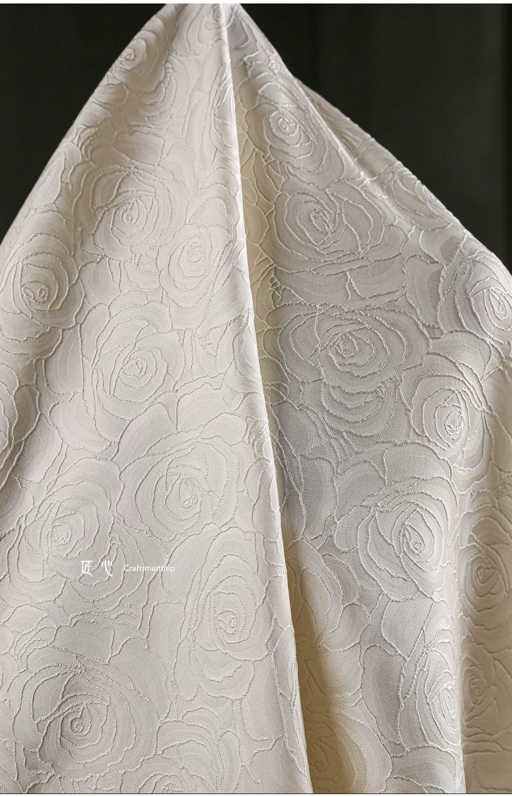 Jacquard Fabric White Large Rose Texture Windbreaker Dress Designer Cloth Diy Apaprel Sewing Meters Rayon Polyester Material
