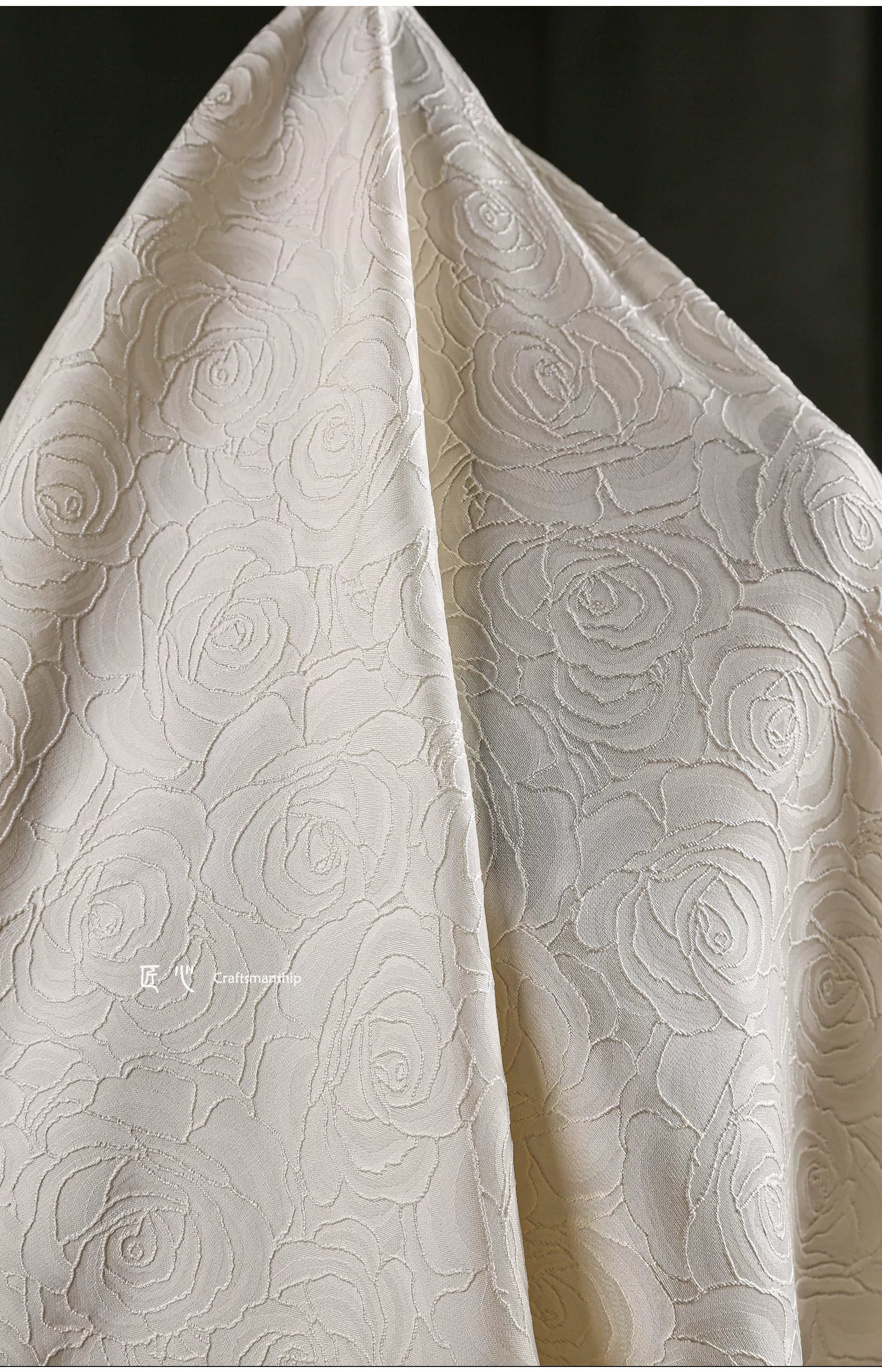 Jacquard Fabric White Large Rose Texture Windbreaker Dress Designer Cloth Diy Apaprel Sewing Meters Rayon Polyester Material