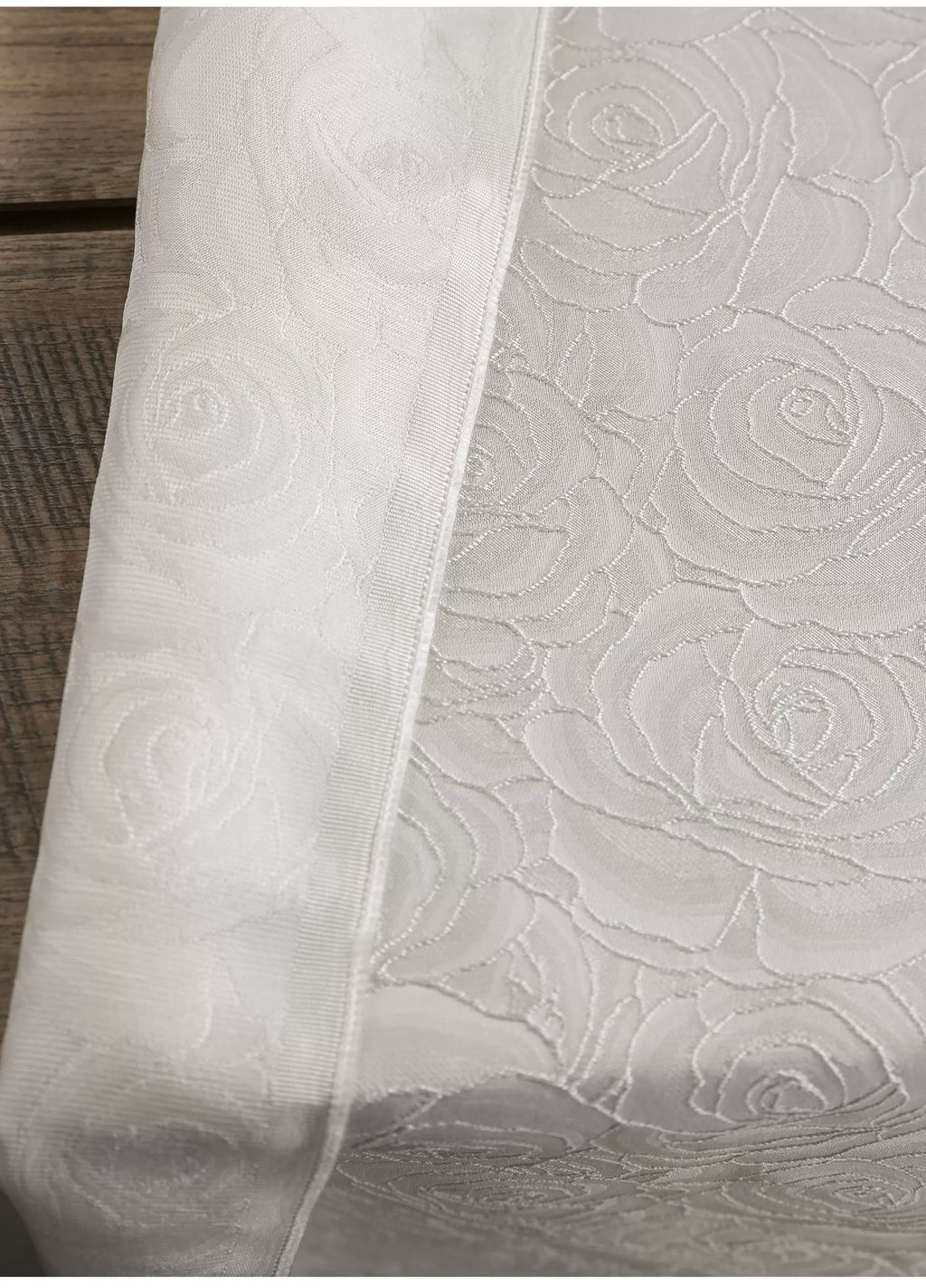 Jacquard Fabric White Large Rose Texture Windbreaker Dress Designer Cloth Diy Apaprel Sewing Meters Rayon Polyester Material