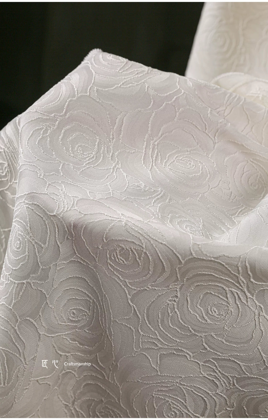 Jacquard Fabric White Large Rose Texture Windbreaker Dress Designer Cloth Diy Apaprel Sewing Meters Rayon Polyester Material