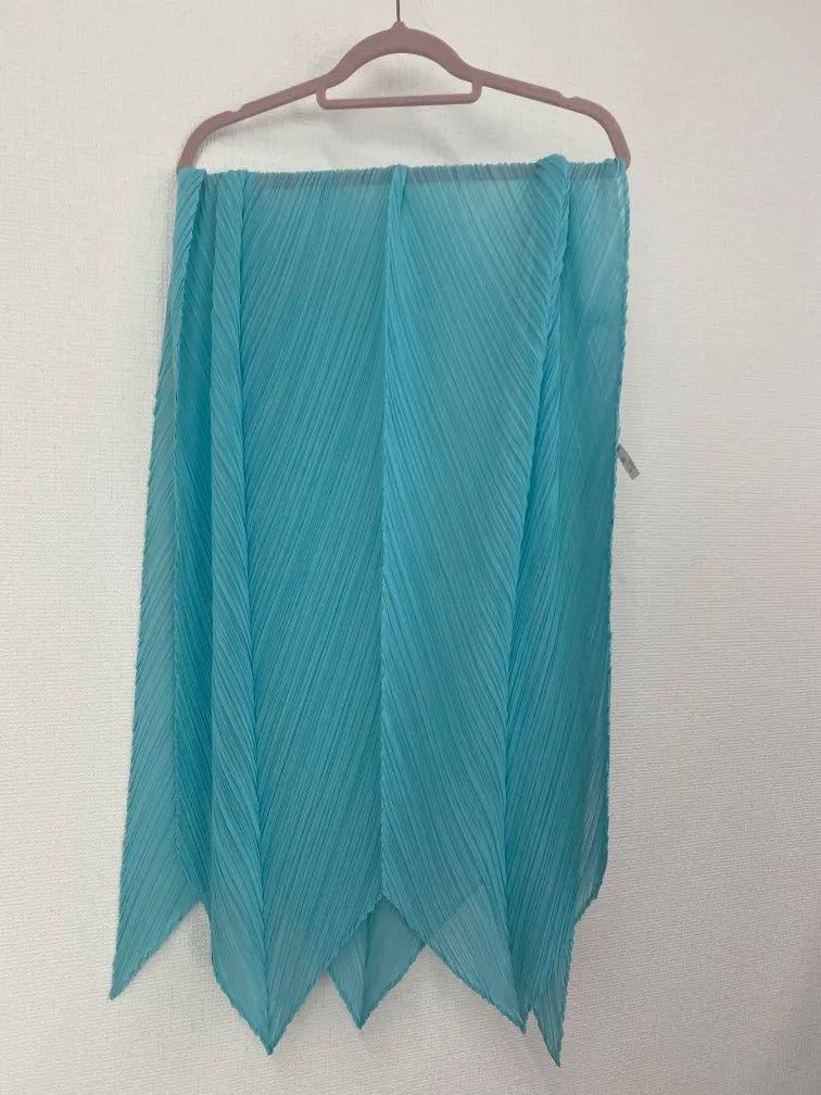 Miyake Pleated Women Scarf Shawl Fabric Korean Fashion Thin Sunscreen Scarf Foulard Femme Luxe Marque Hijabs for Woman