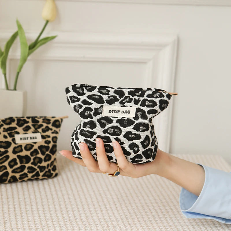 Small leopard print coin purse women's makeup bag portable cosmetics storage bag fashion lipstick bag daily commuting liner bag