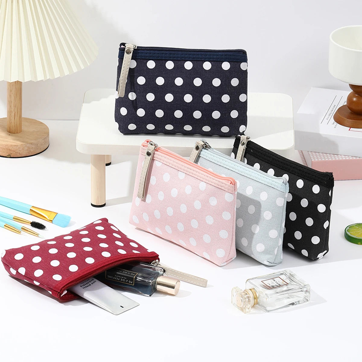 Small Fresh Canvas Dot Makeup Bag Simple and portable skincare storage bag Korean version student pencil case wallet