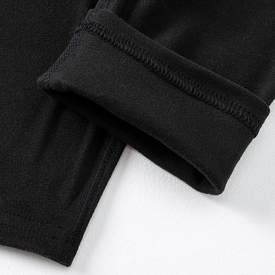 2-piece Men's Autumn And Winter Solid Color Casual V-neck Basic Warm Underwear Set Comfortable Sports And Fitness Base Shirt