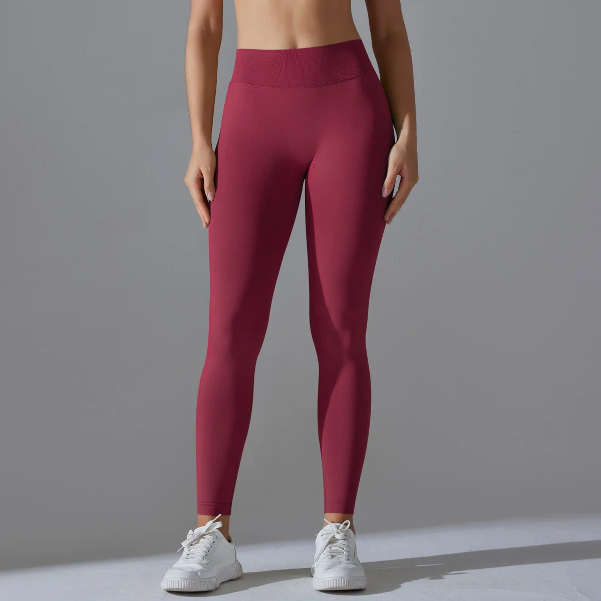 Outdoor Seamless Sports Leggings High Waist Quick-drying Yoga Running Fitness Pants Women's Peach Hip-lifting Leggings Sports