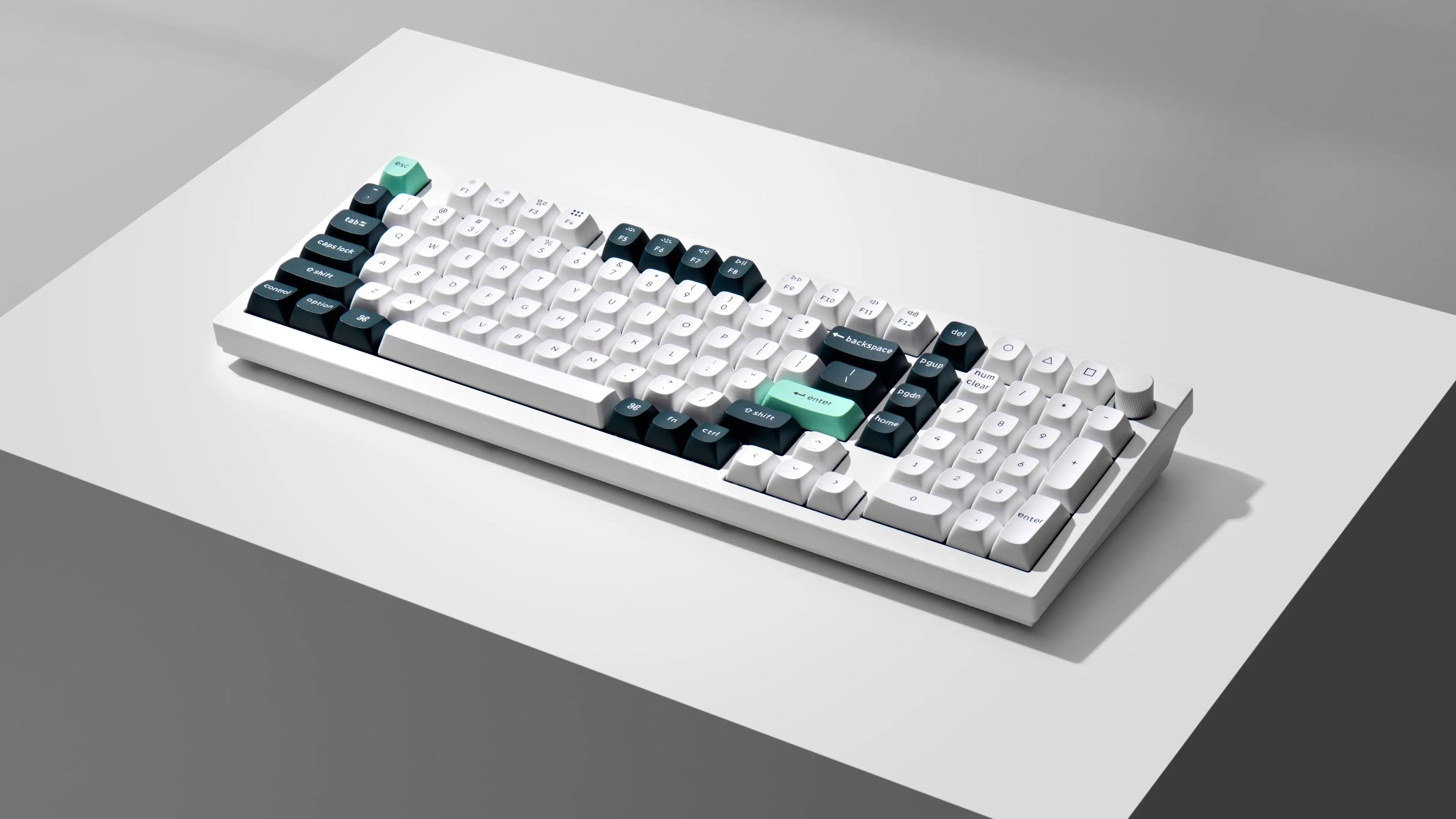 Keychron Q5 HE QMK Wireless Custom Mechanical Keyboard Magnetic Switches Adjustable Actuation Point Aluminum RGB Backlight