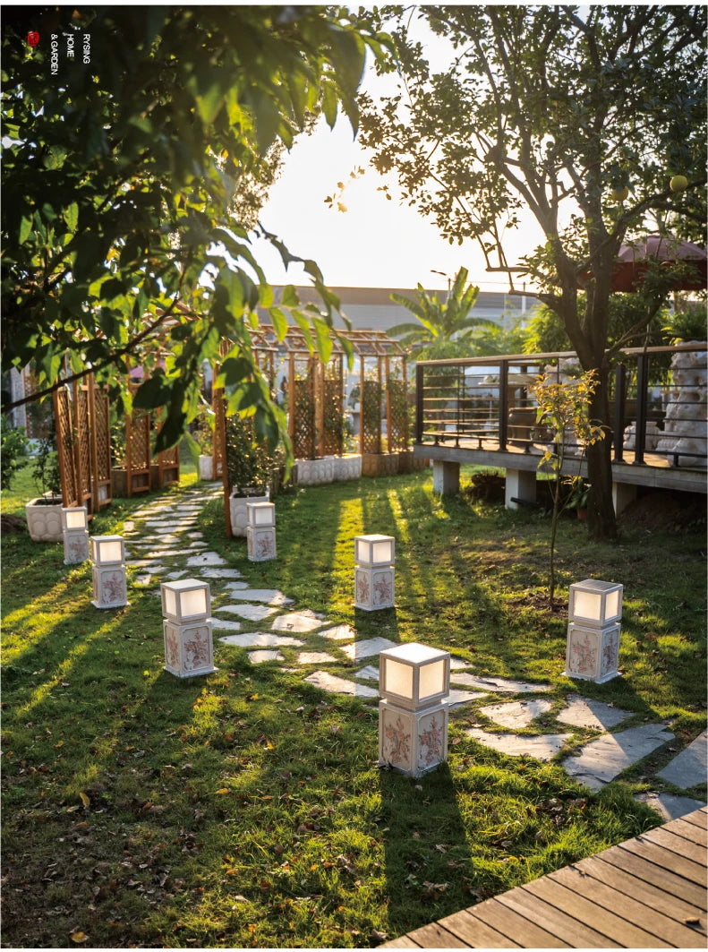 courtyard landscaping arrangement solar lawn Chinese garden outdoor villa landscape