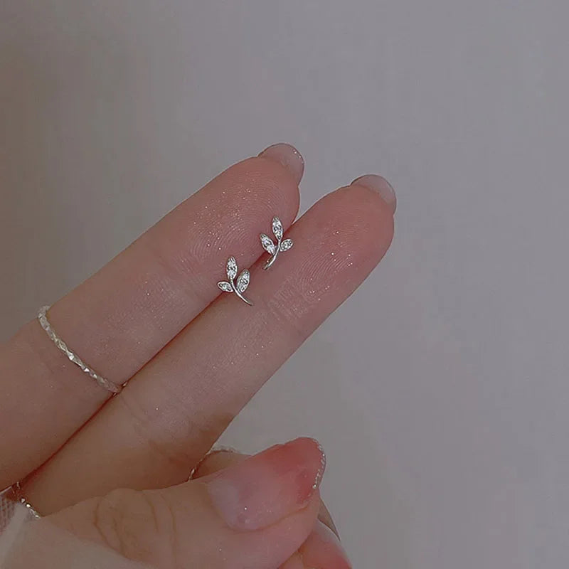 925 Silver Needle Water Drop Flower Crystal Earrings Shiny Silver Color Beautiful Mini Earrings Jewelry Gifts