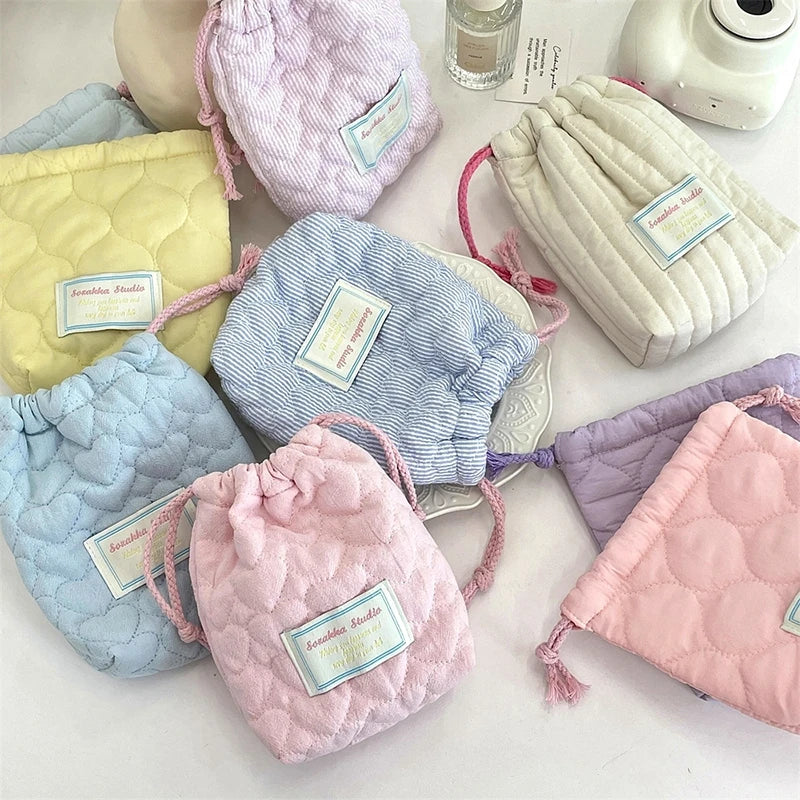 1PCS Portable Travel Camera Organizer Heart Printed Quilted Drawstring Bag Handbag Cosmetic Makeup Lipstick Storage Bag