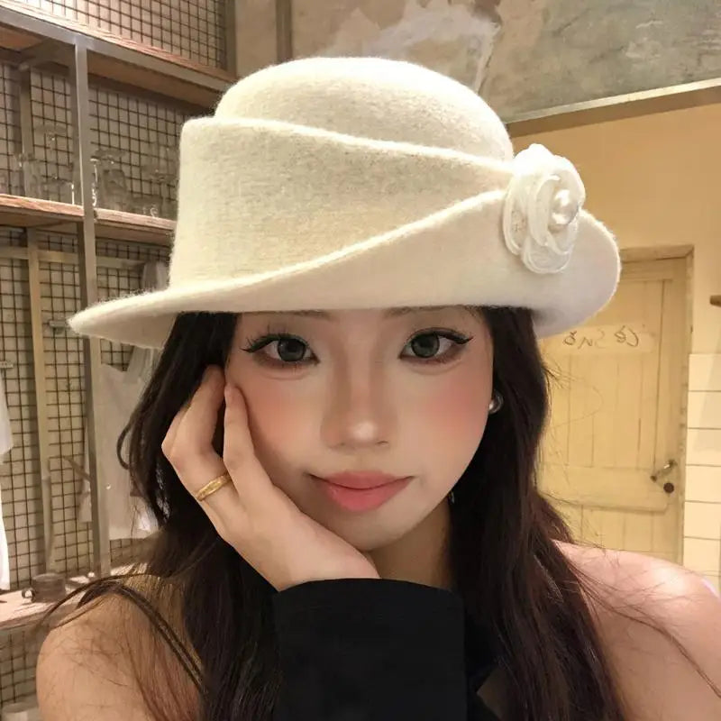 Elegant Autumn/Winter Retro-Styled Ruffled Camellia Heiress Hat for Women, French-style Fishermen's Top Hat.