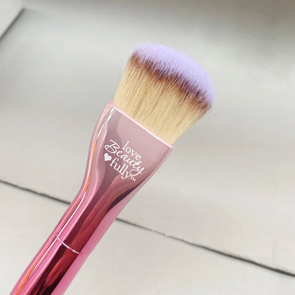 Love Beauty Fully Love is The Foundation Brush Pink Heart-Shaped Flawless Foundation Cream Makeup Brush Beauty Tool