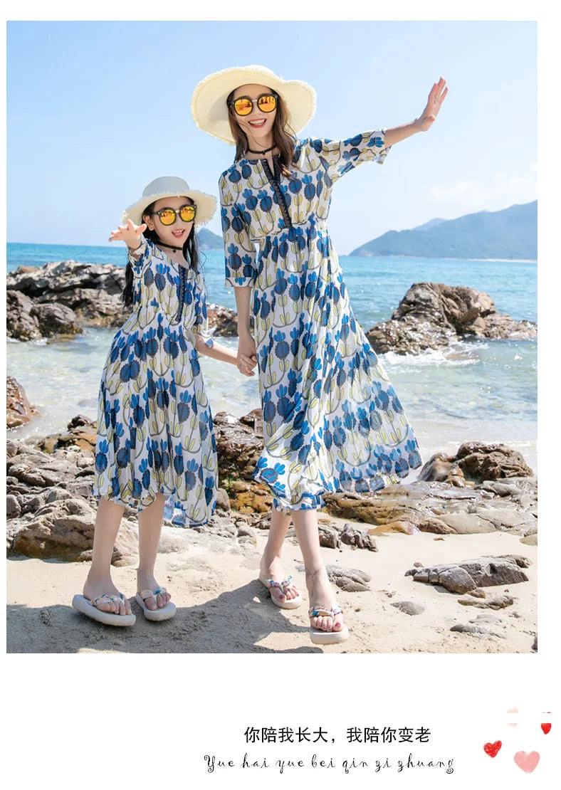 Vacation Look Family Matching Clothes for Parents and Children Outfits Daughter Mom Dress Son Dad T Shirts Shorts Two Piece Sets
