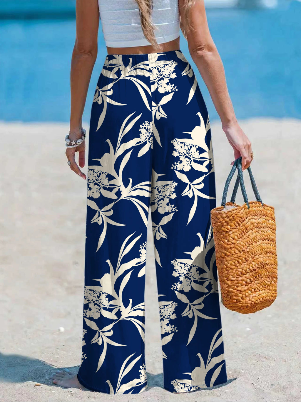 Boho Navy Floral Beach Pants Plus Size, High Waist Flowy Wide Leg Palazzo Trousers, Summer Vacation Sunscreen Resort Wear