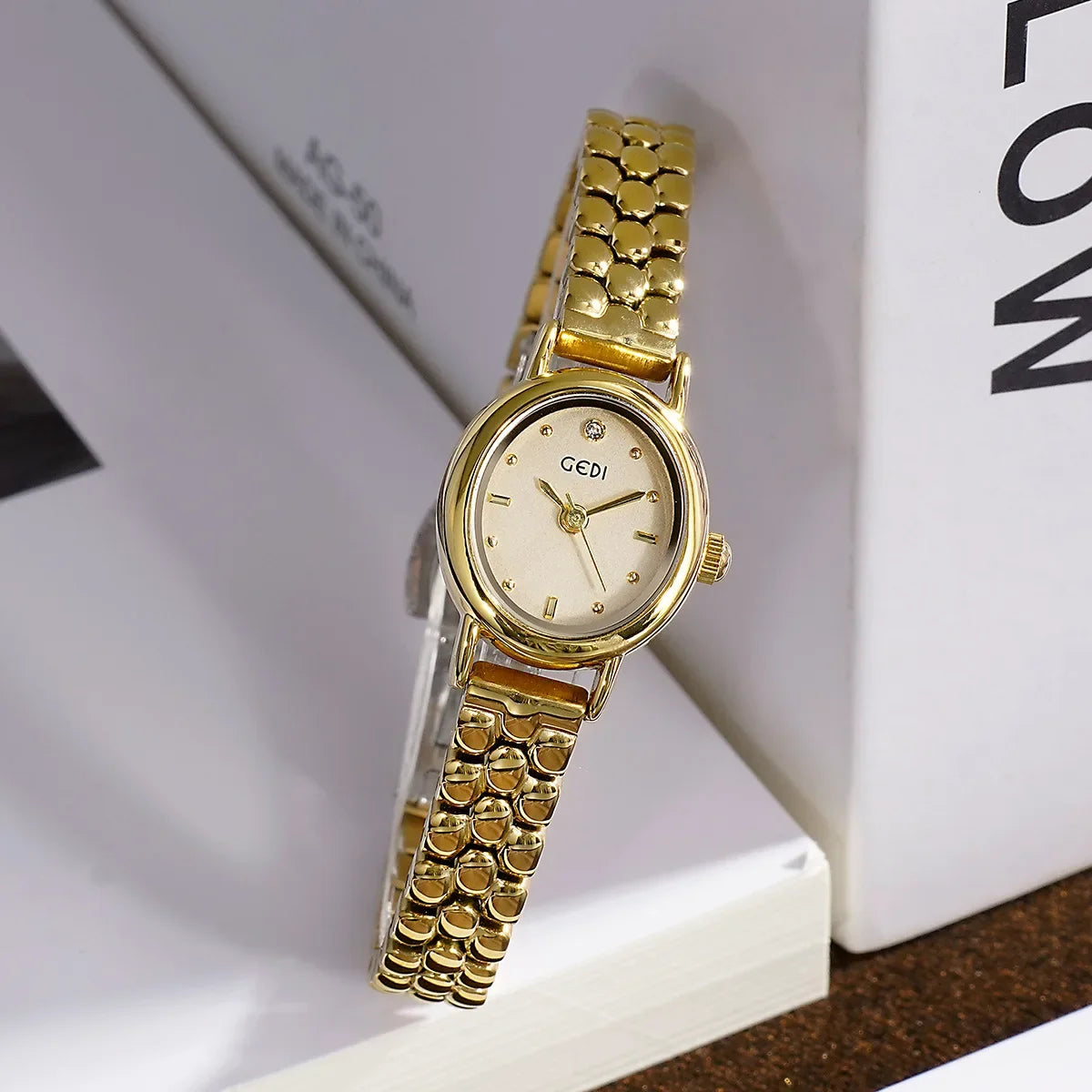 Women Watch for Girls Small Wrist Quartz Reloj Muje Sliver Grey Gold Oval Orologio Ladies Wristwatch Stainless Steel Band Clock