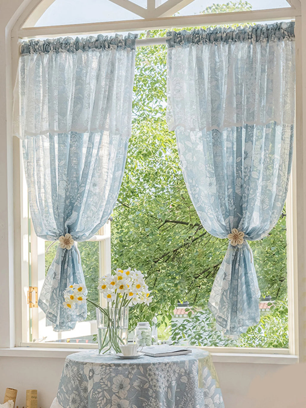 1pc French light luxury bay window small fresh window screen sunscreen short curtain semi-shading through the rod