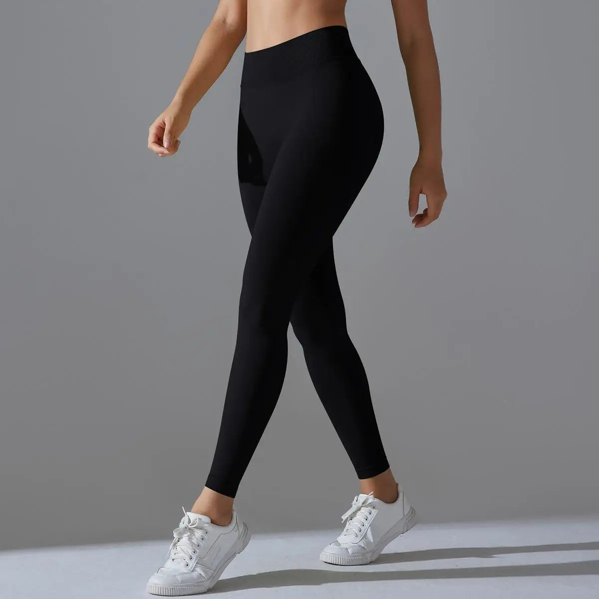 Outdoor Seamless Sports Leggings High Waist Quick-drying Yoga Running Fitness Pants Women's Peach Hip-lifting Leggings Sports