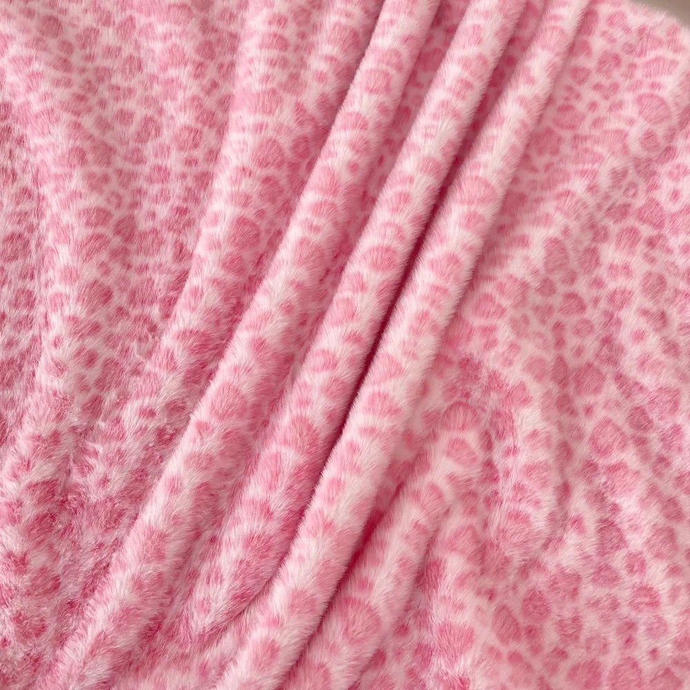 New Fashion Retro Furry Leopard Print Fabric for Handmade Diy Sewing Sofa Pillow Dress Clothing Designer Cloth Material