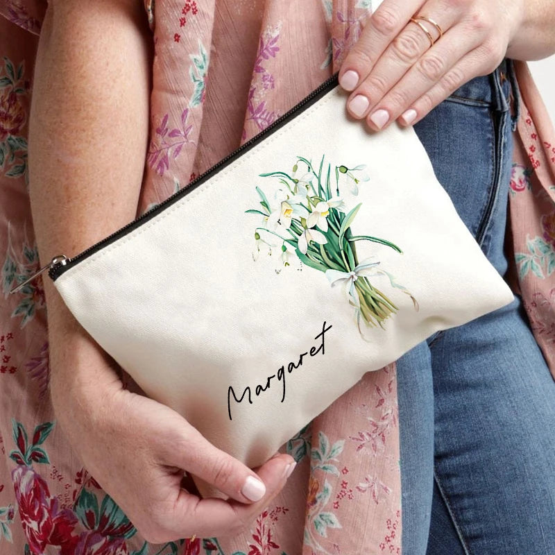 Customized Name Flower Bouquet Personalized Makeup Bag Birthday Gift Single Girl Bridesmaid Wedding Gift Lipstick Storage Bag
