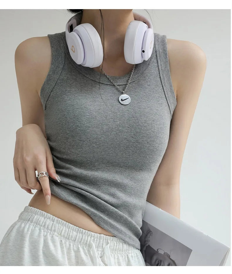 Women Thread Tank Tops With Built In Bra Padding Summer 2025 Trend Solid Outerwear Camisole Stretch Sleeveless White Tops Women