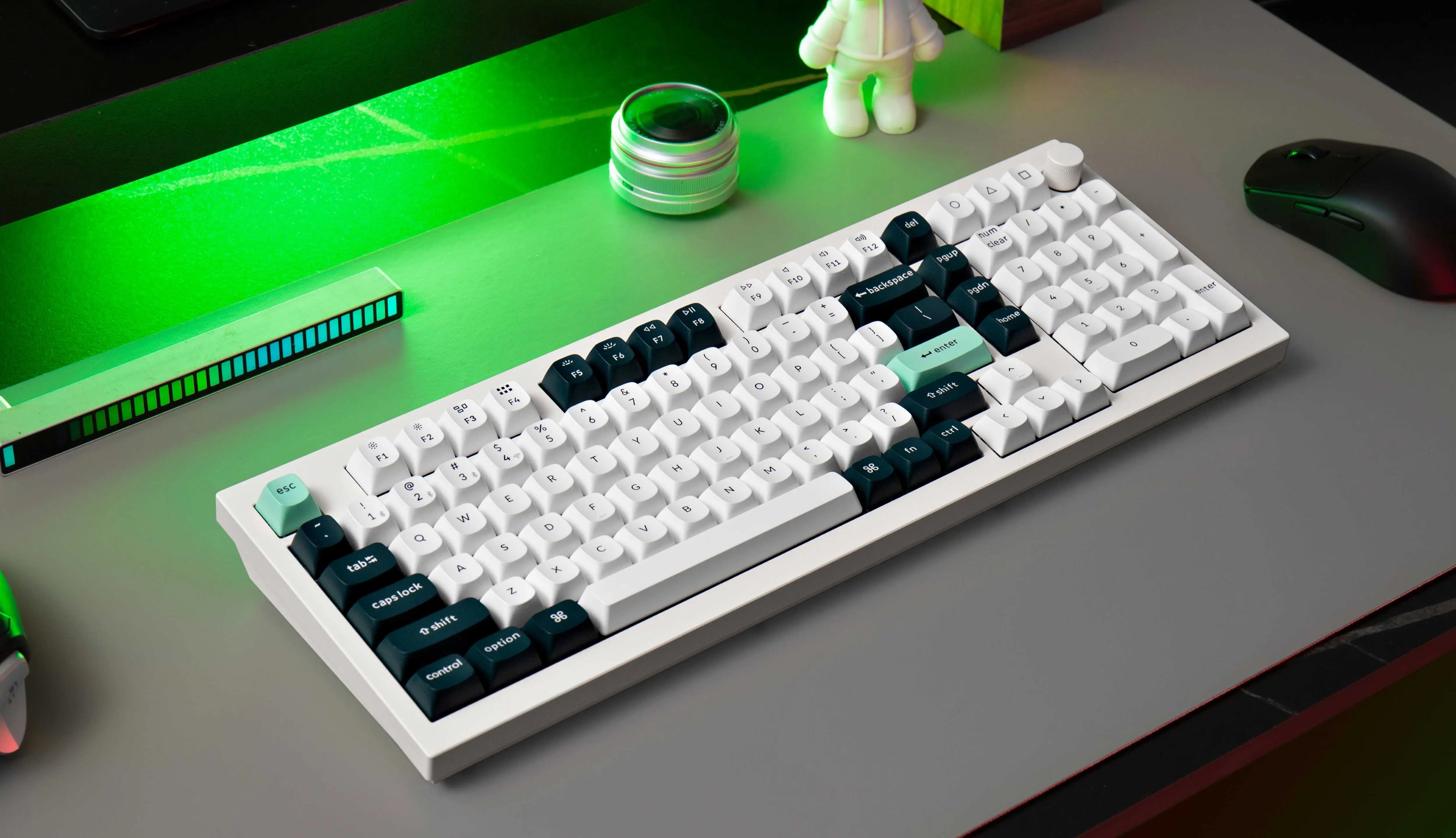 Keychron Q5 HE QMK Wireless Custom Mechanical Keyboard Magnetic Switches Adjustable Actuation Point Aluminum RGB Backlight
