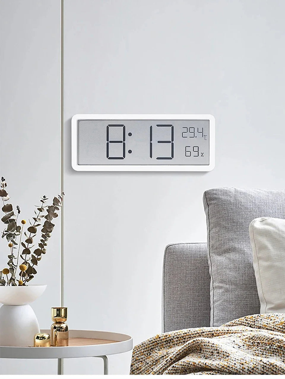 LCD Screen Digital Wall Clock Time Temperature Humidity Time Display Electronic Clock Desktop Digital Clock Battery Powered