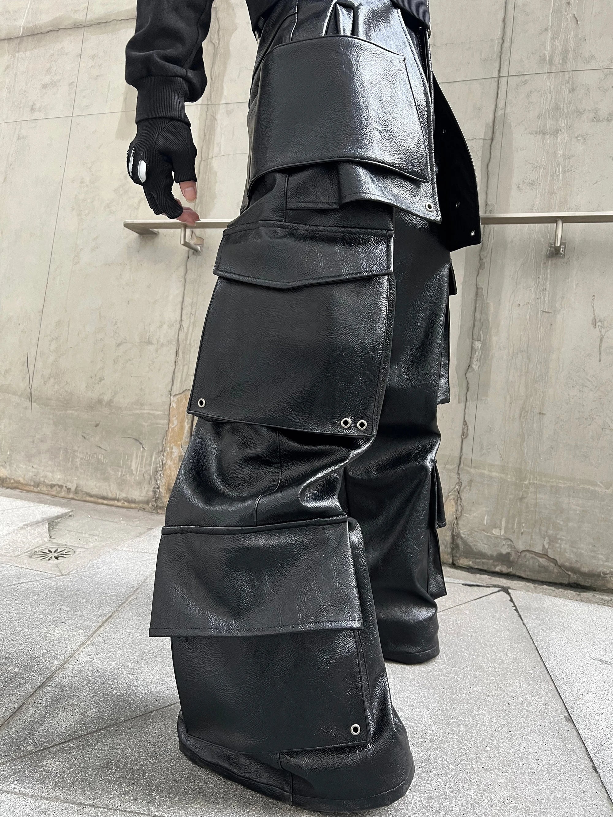 Mauroicardi Spring Cool Long Baggy Black Pu Leather Wide Leg Cargo Pants Men with Many Pockets Mens Designer Clothes Streetwear