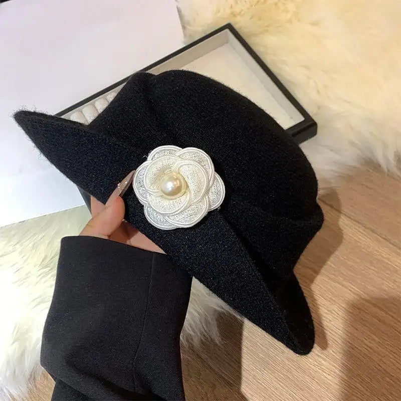 Elegant Autumn/Winter Retro-Styled Ruffled Camellia Heiress Hat for Women, French-style Fishermen's Top Hat.