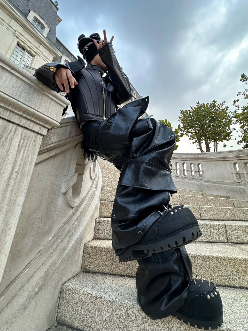 Mauroicardi Spring Cool Long Baggy Black Pu Leather Wide Leg Cargo Pants Men with Many Pockets Mens Designer Clothes Streetwear