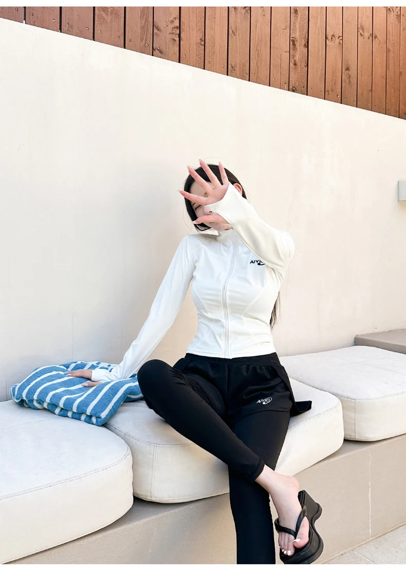 2026 New Women's Wetsuit Two-Piece Long Sleeve Long Pants Swimming Suit Diving Suit Warm Sunscreen Sports Style Separate Briefs