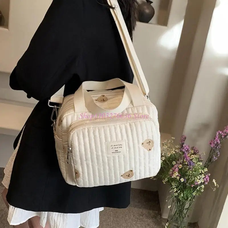 R6FD Lovely Baby Diaper Bag with Floral/Animal Embroidery, Fashionable Shoulder Bag Organiser Case Container for Busy Parents