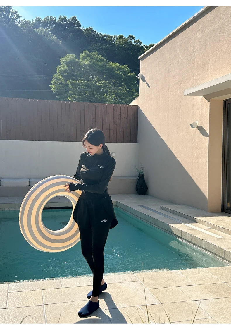 2026 New Women's Wetsuit Two-Piece Long Sleeve Long Pants Swimming Suit Diving Suit Warm Sunscreen Sports Style Separate Briefs
