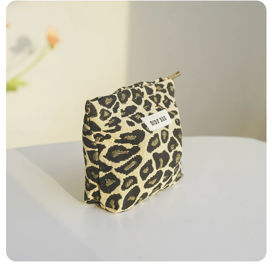 Small leopard print coin purse women's makeup bag portable cosmetics storage bag fashion lipstick bag daily commuting liner bag