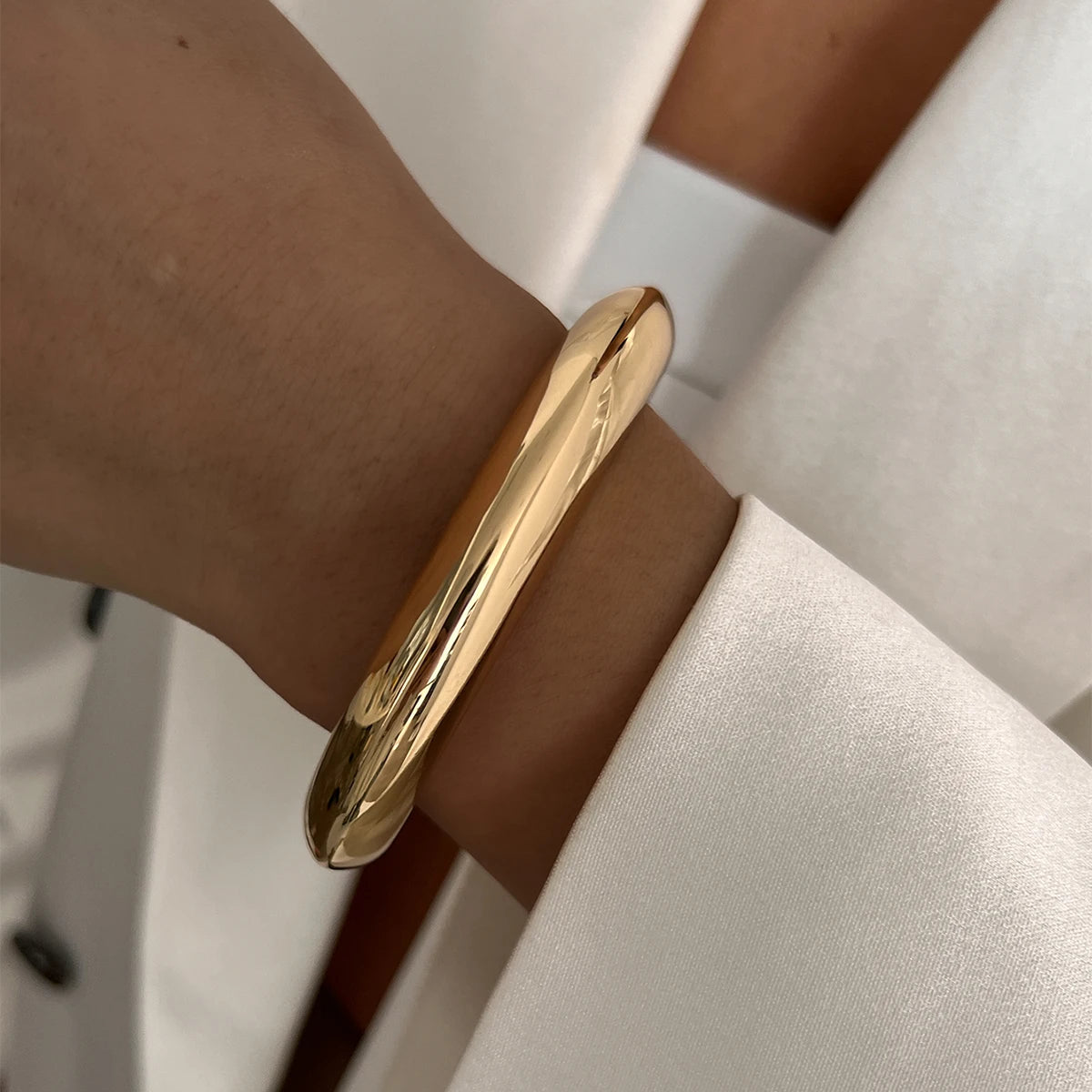 Salircon Exaggerated Vintage Geometric Wave Shape Open Spring Bangles Bracelet Woman Trending Punk Heavy Metal Bracelet Jewelry