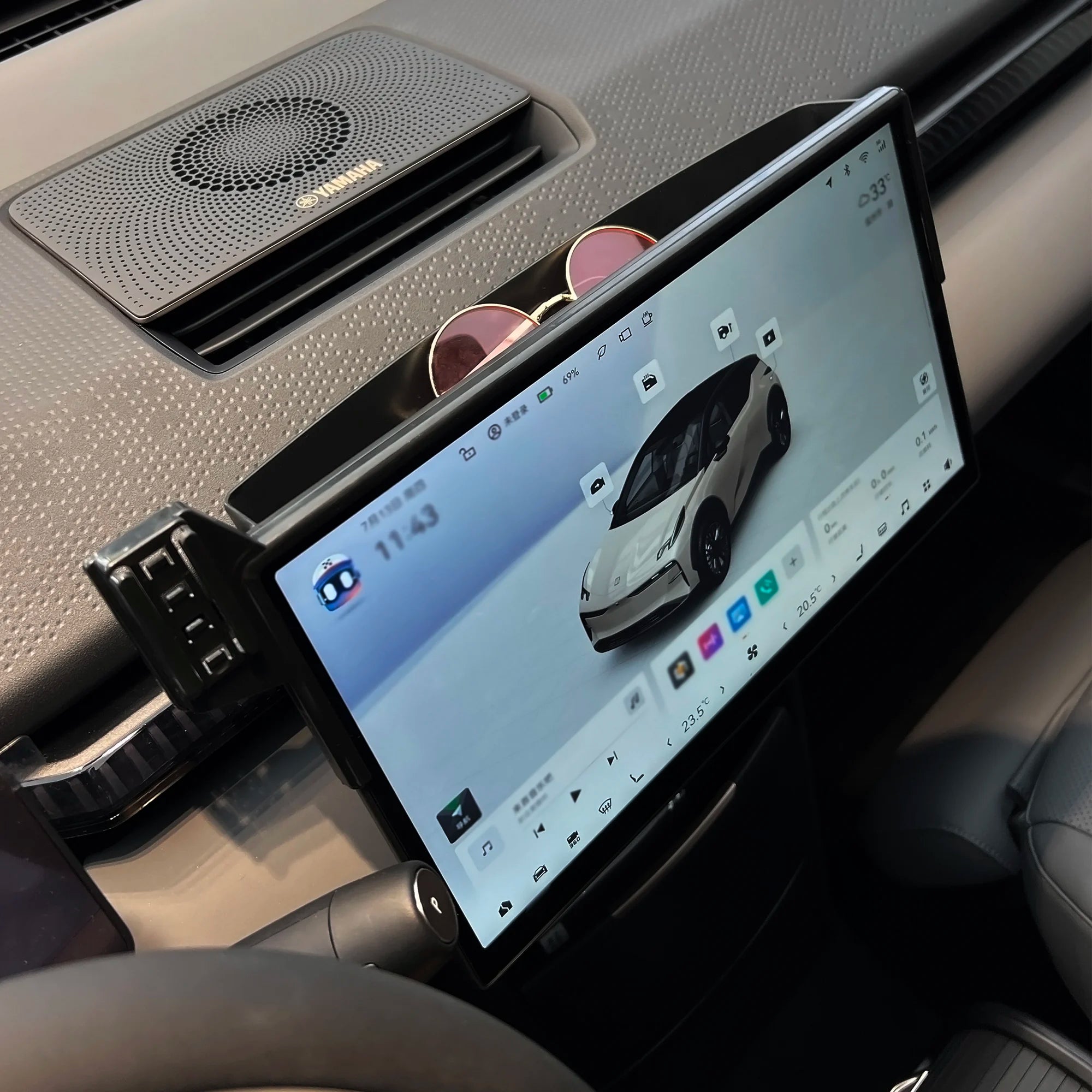 For ZEEKR X 2023 2024 Car Phone Holder Center Screen Fixed Bracket Fast Wireless Charging Stand Mobile Phone Mounts Accessories