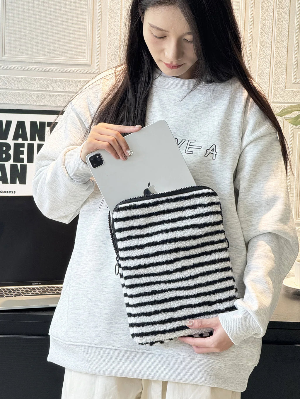 Plush Liner Bag Tablet Laptop Case For Ipad Pro11 Air6 4 510.9 Macbook Air13.3 Pro14 Xiaomi Huawei Samsung15.6 Laptop Sleeve