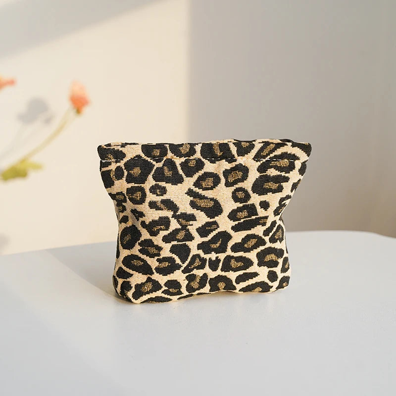 Small leopard print coin purse women's makeup bag portable cosmetics storage bag fashion lipstick bag daily commuting liner bag