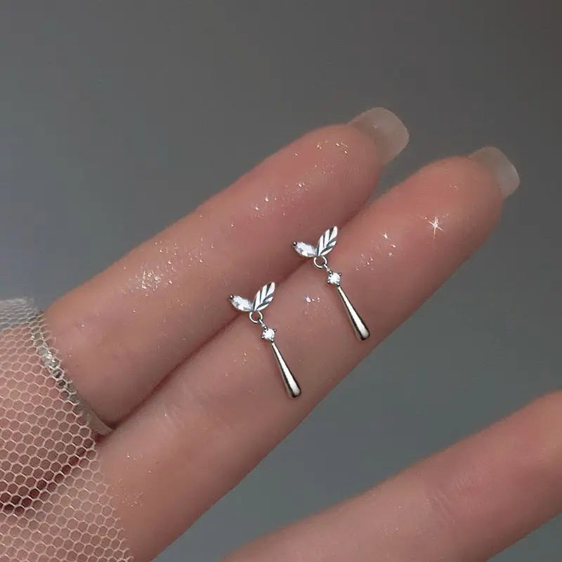 925 Silver Needle Water Drop Flower Crystal Earrings Shiny Silver Color Beautiful Mini Earrings Jewelry Gifts
