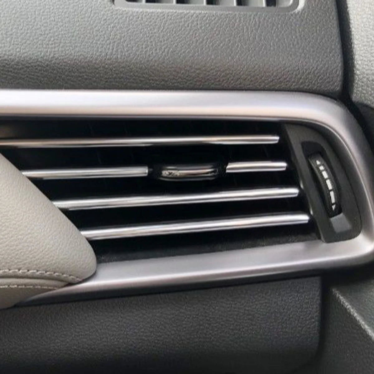 10 pcs 20cm car air conditioning vent decoration U-shaped decorative strips for bendable and cutting car door corners