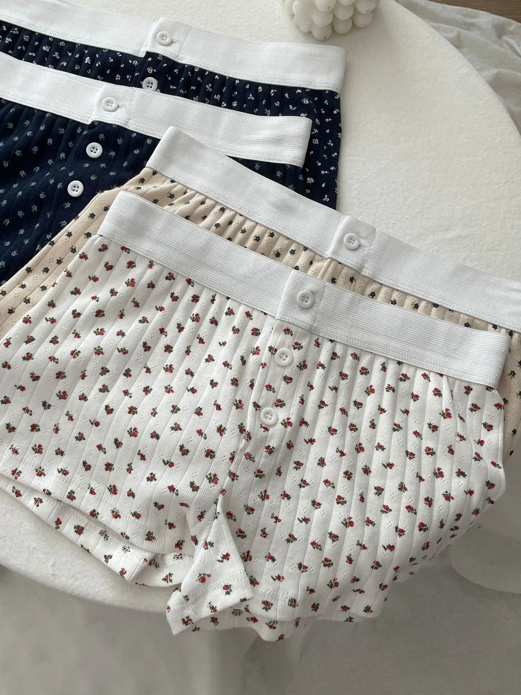 Floral Eyelet Cotton Boy Shorts Woman Summer Three Buttons Patchwork Elastic Waist Straight Short Pant Sweet Cute Home Underwear