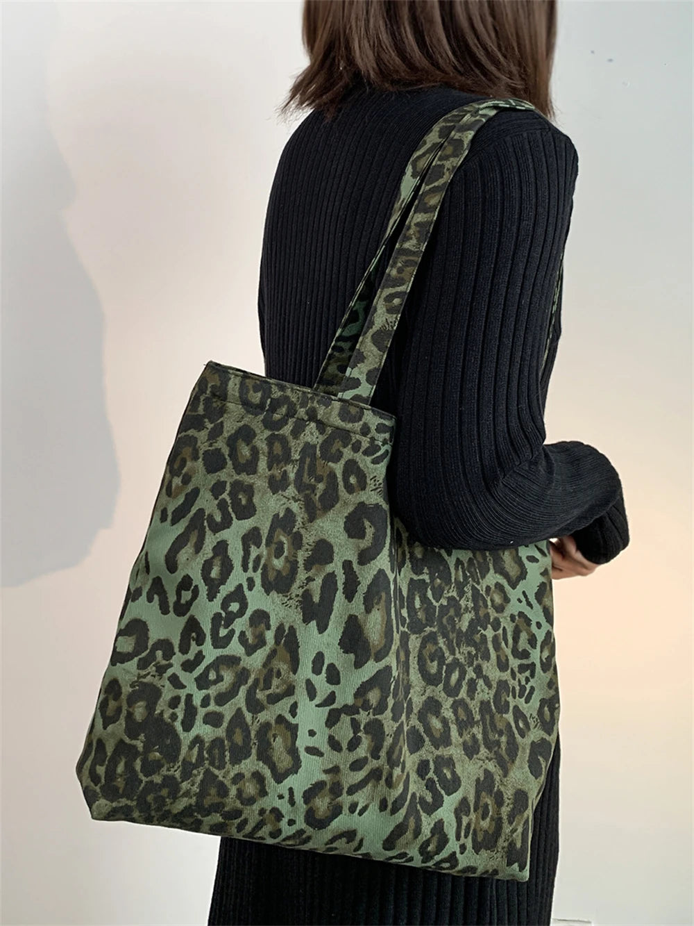 Ladies Leopard Print Shoulder Bag Fashion Canvas Bag Large Capacity Shopping Vintage Elegant Leisure Handbags Designer Cloth Bag
