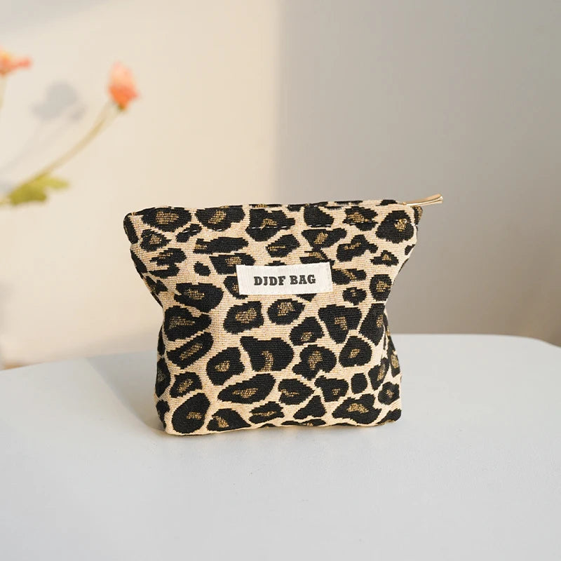 Small leopard print coin purse women's makeup bag portable cosmetics storage bag fashion lipstick bag daily commuting liner bag