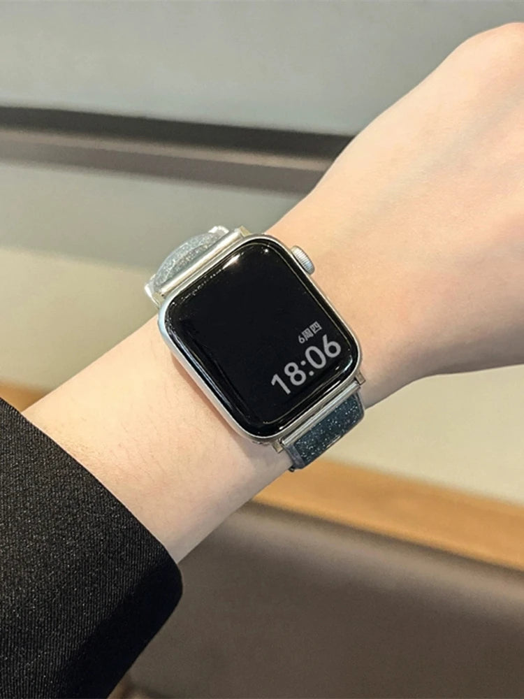 Luxury Glitter Clear Band For Apple Watch Strap 41mm 45mm 44mm 40mm 38mm Girl Sport Plastic Starp For iWatch 9 8 7 6 5 4 3 2 SE
