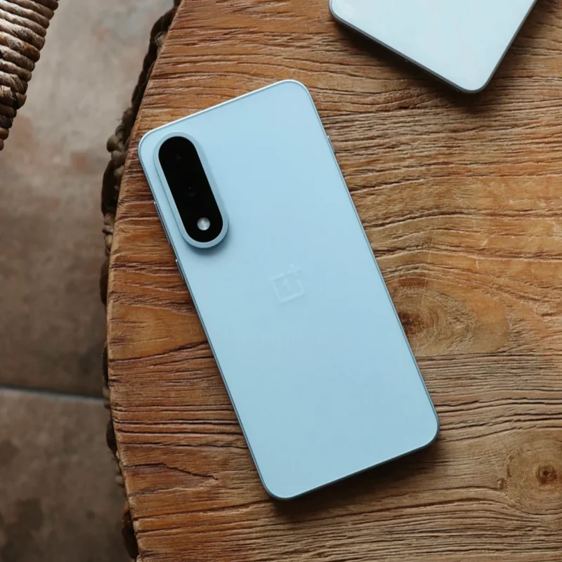OnePlus Nord 5 Smartphone 5G Snapdragon 8s Gen 3  6.83”AMOLED Display 144 Hz 5200mAh 80W SUPERVOOC Charging 50MP Dual Cameras