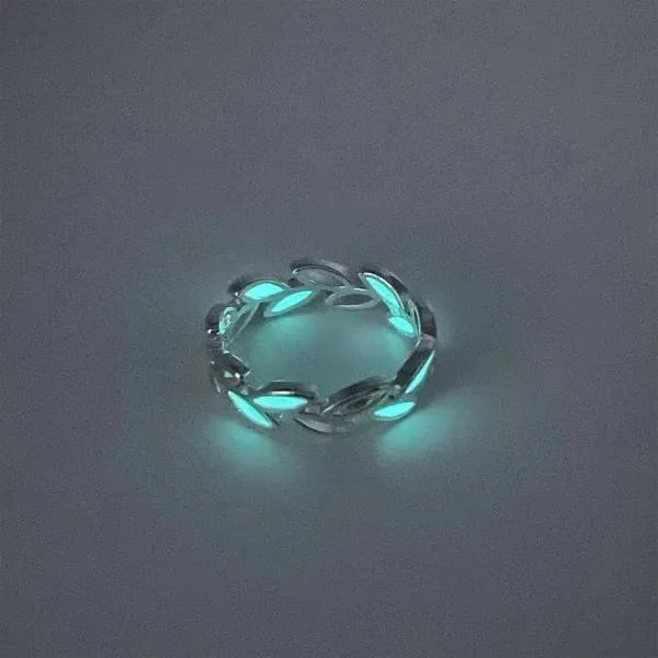 Best Sellers! Bored, wear a glowing star ring!