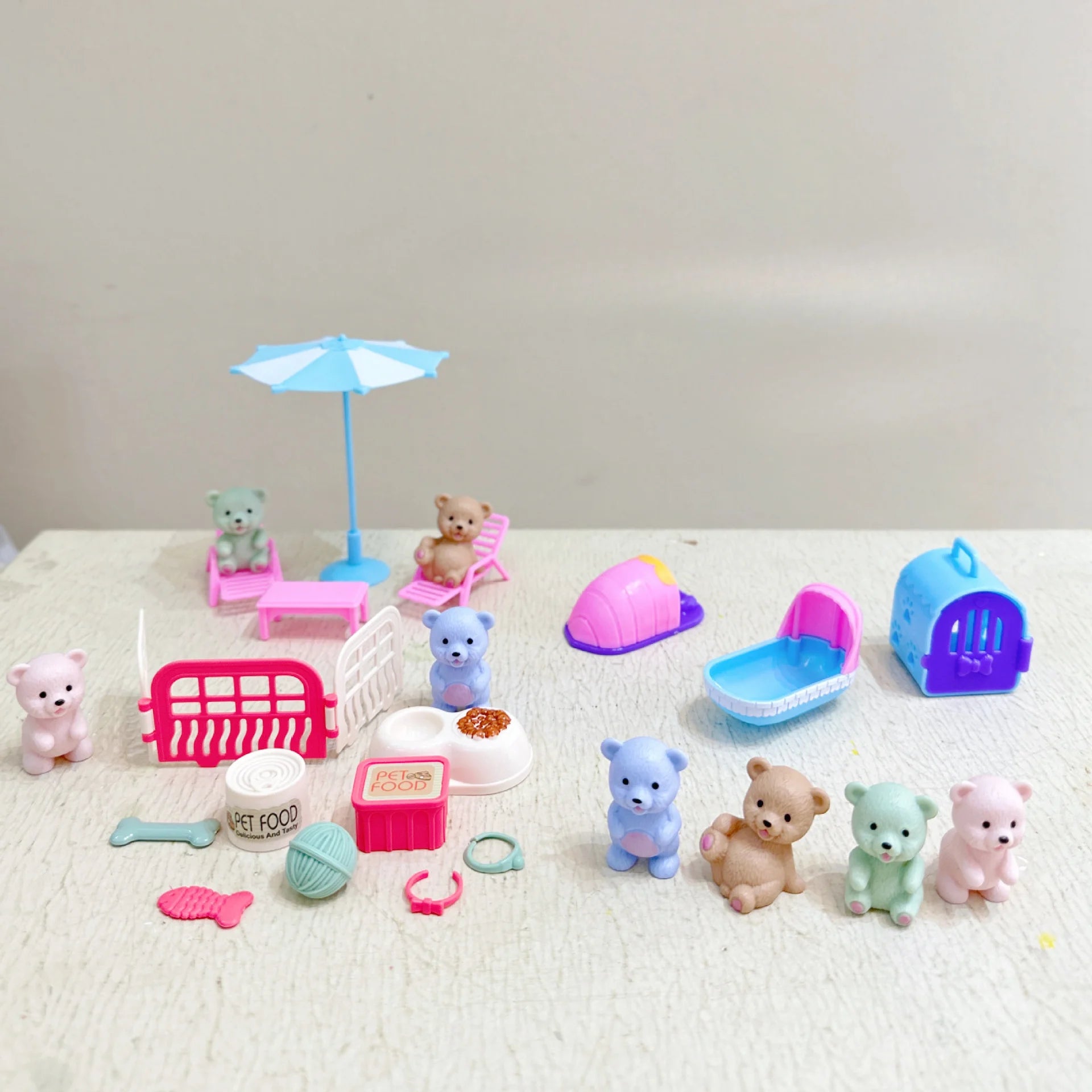Children's Play House Toys with Teddy Bears Pet Bathrooms Scene Little Girls Family Pet Toys Gift for Kids