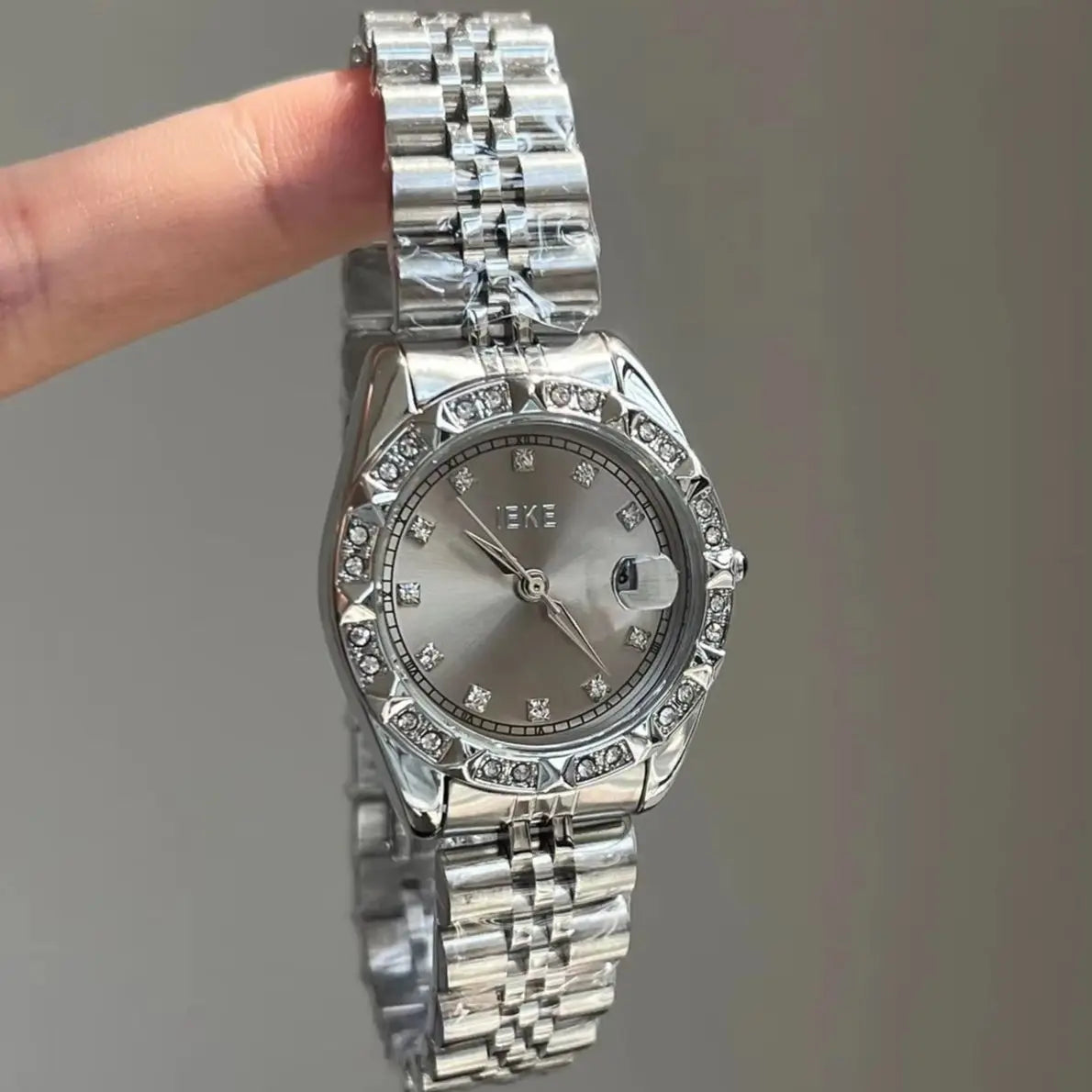 Women's Crystal Accented with Solid Alloy Steel Band Watch Elegant Dress Quartz Calendar Watches for Women