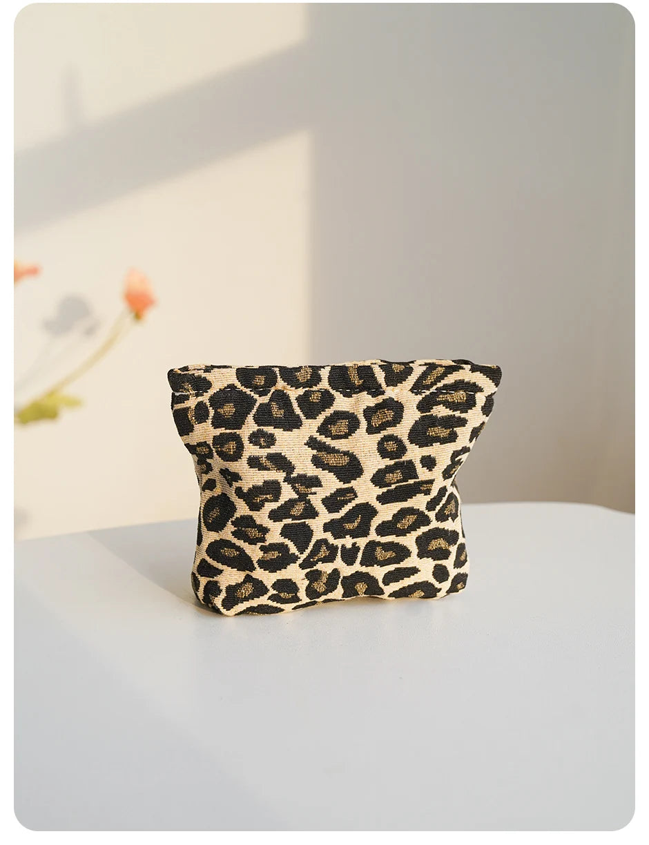 Small leopard print coin purse women's makeup bag portable cosmetics storage bag fashion lipstick bag daily commuting liner bag