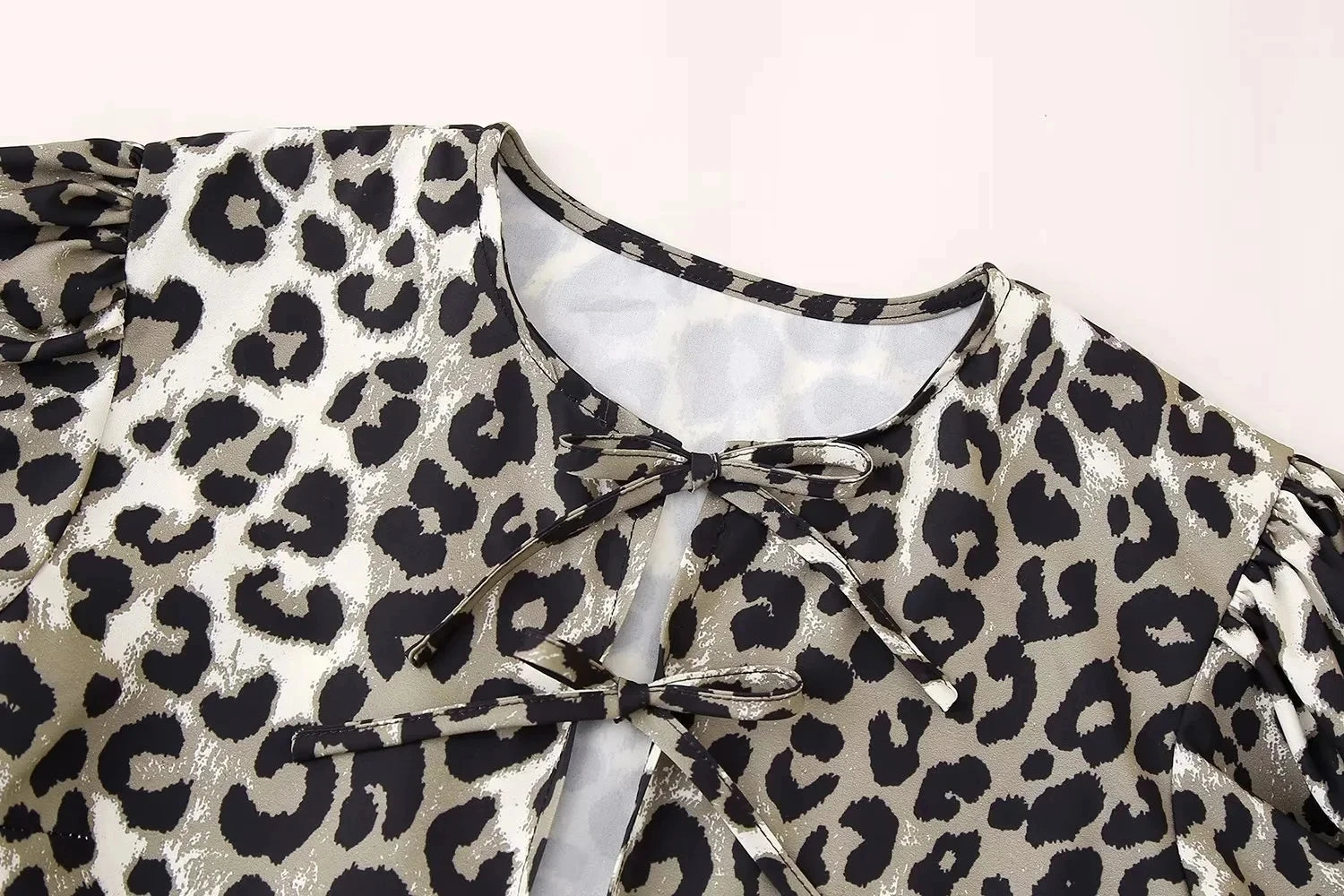 HH Women Causal O Neck Short Puff Sleeve Shirt Sweet White Bow Lace Up Tops 2024 New Fashion Chic Female Streetwear Blouse
